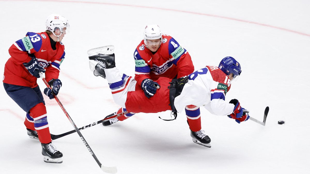 HOKEJ ONLINE: Skvěle! Flek z dorážky otevírá skóre duelu s Norskem