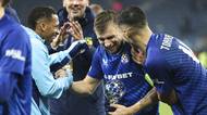 Bizár u Jadranu. O titul zápolí tři týmy, šéf svazu musí s trofejí čekat u dálnice