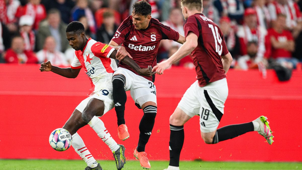 Rozhodčí v derby chybovali. Gól Oscara podle komise neměl platit