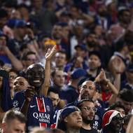 Nadšení fanoušci PSG v Allianz Areně.