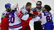 HOKEJ ONLINE: Spojené státy přidávají další gól, Čechům se naděje na skupinový triumf rozplývají