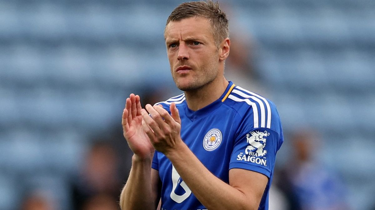 Legenda poslala Leicester do vedení, pak se chopila píšťalky