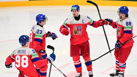 HOKEJ ONLINE: Češi využili přesilovku a snižují