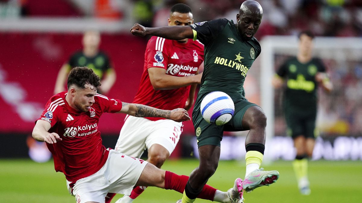 Fotbalisté Nottinghamu prohráli s Brentfordem a v boji o LM opět zaváhali