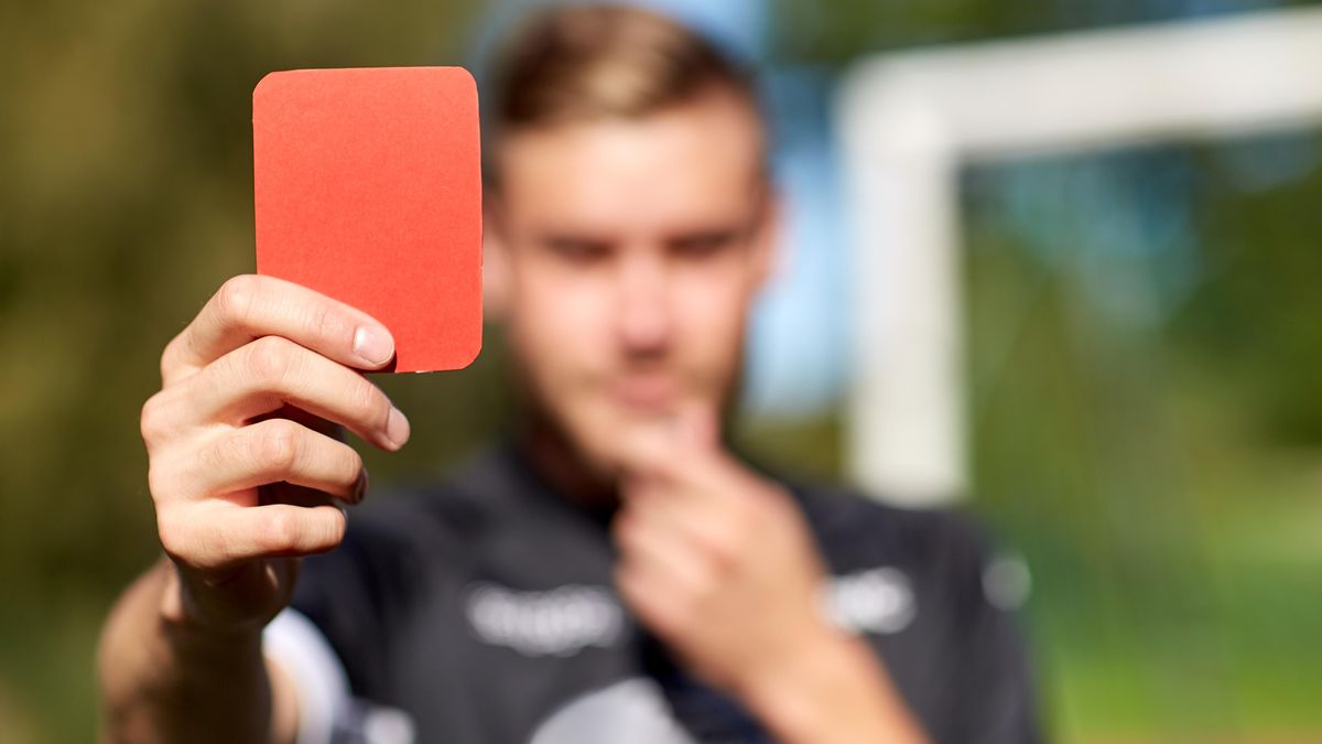 Ubohost! Fotbalisté přestali bránit, soupeři šlo totiž o záchranu. Komedii prošetří svaz