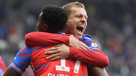 FOTBAL ONLINE: Bleskový úvod Plzně. Slavia hostí Baník, Sparta čelí Olomouci