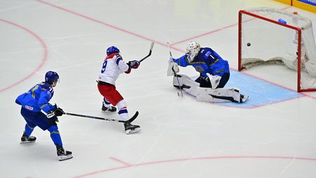 HOKEJ ONLINE: Češi zvýšili náskok. Pastrňák pak neproměnil trestné střílení