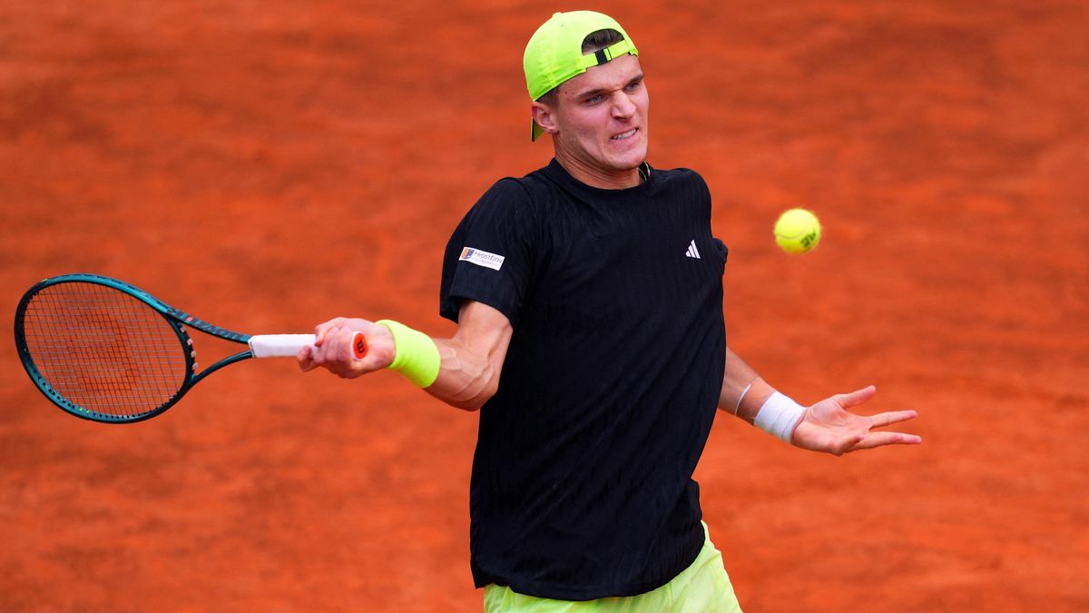 PROGRAM FRENCH OPEN: V úterý se v prvním kole představí pět českých singlistů včetně Menšíka a Vondroušové