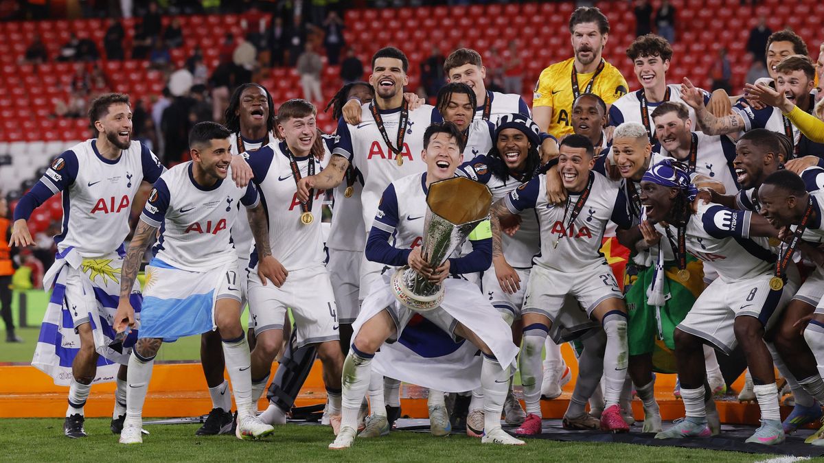 Kinský dostal neprávem medaili, na kapitána Tottenhamu už nezbyla