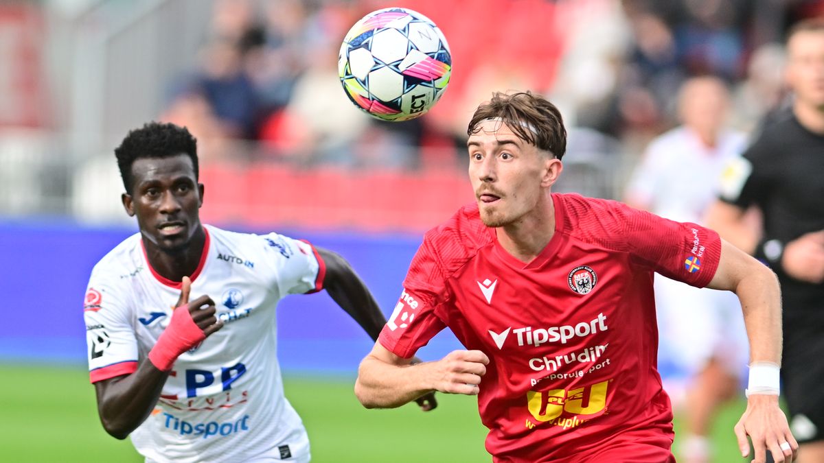 Poslední zápasy sezony. Dukla a Pardubice hájí v odvetě ligovou příslušnost