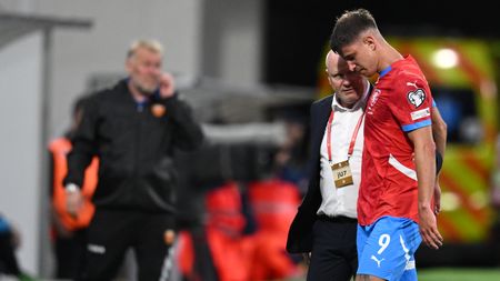 Ztráta pro reprezentaci. Klíčový duel kvalifikace odehraje bez Hložka