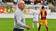 Nadávky soupeře a červená pro Radu! Dukla se loučila s bouřlivákem