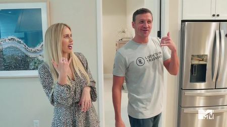 Šestinásobný olympijský šampion se rozvádí. S modelkou Playboye nasekali obří dluhy