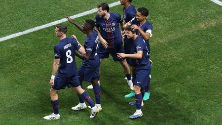 FOTBAL ONLINE: Bleskový start! PSG jde rychle do vedení, Messi a spol. hoří
