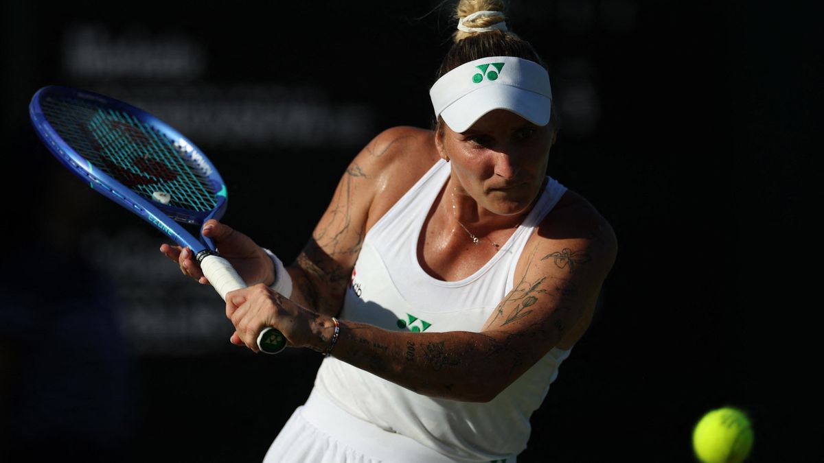 TENIS ONLINE: Bouzková vyřadila loňskou senzaci a slaví postup stejně jako Nosková  i Vondroušová! Na kurtu ještě bojuje Fruhvirtová