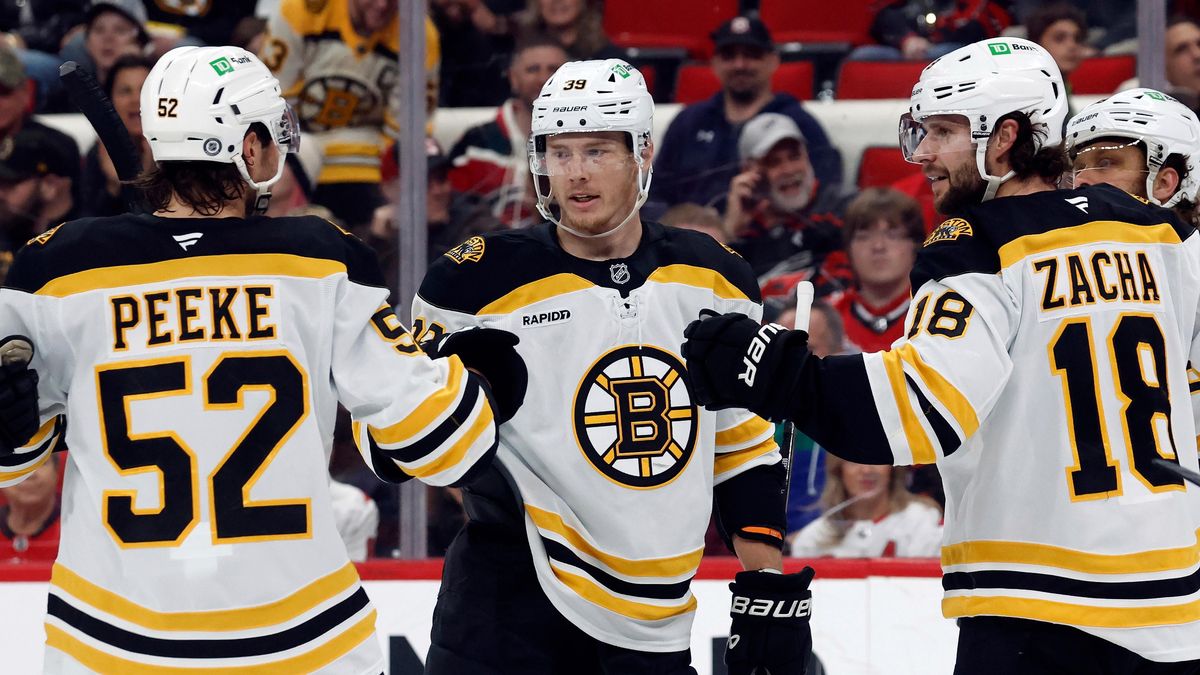 Po životní sezoně prodloužil Geekie smlouvu s Bostonem. Giroux bude pokračovat v Ottawě