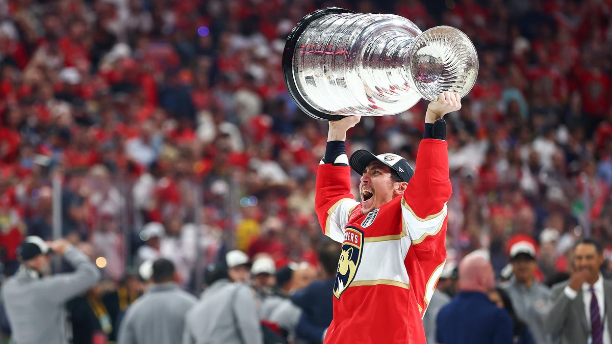 Stanley Cup míří po třech letech do Česka. Těší se na něj v Pardubicích a Havlíčkově Brodě