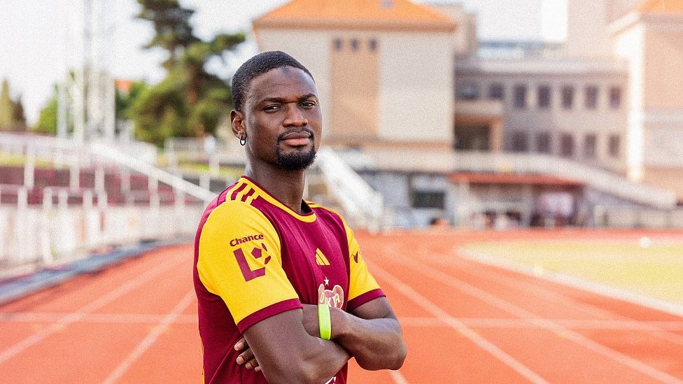 Dukla má posilu ze Salcburku. Přichází nigerijský záložník Tijani