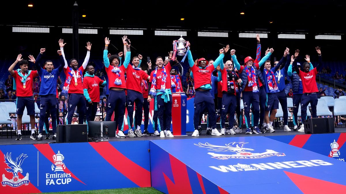 Crystal Palace se proti přeřazení do Konferenční ligy odvolá k CAS