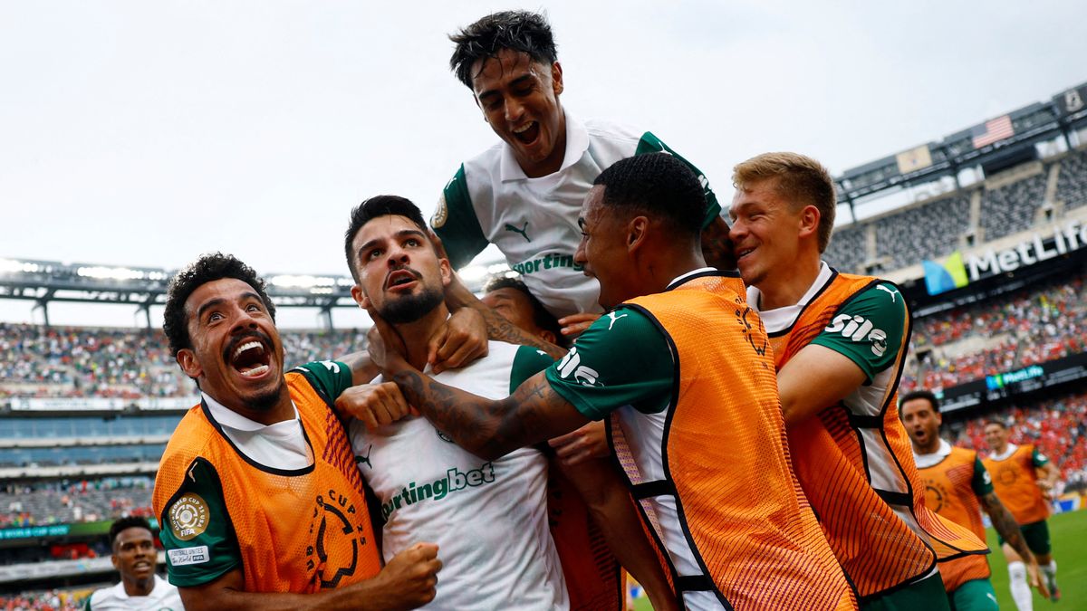 Další zápas na MS klubů přerušila bouřka. Fotbalisté Palmeiras i tak zdolali al-Ahlí
