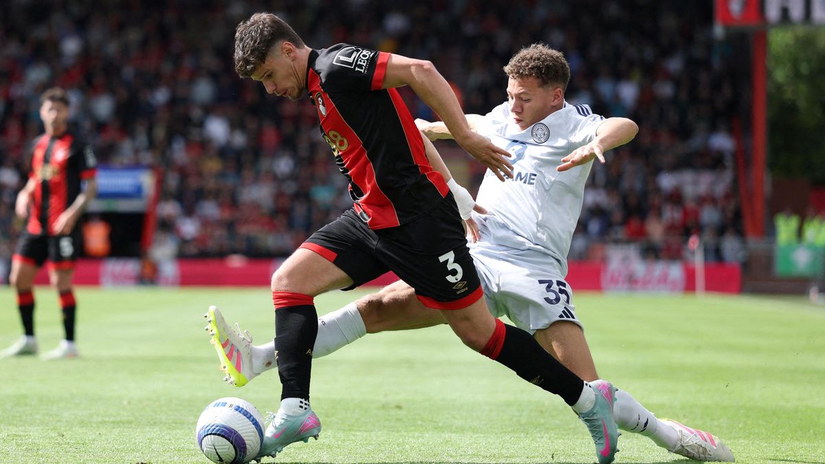 Liverpool má třetí posilu. Z Bournemouthu přichází maďarský obránce Kerkez