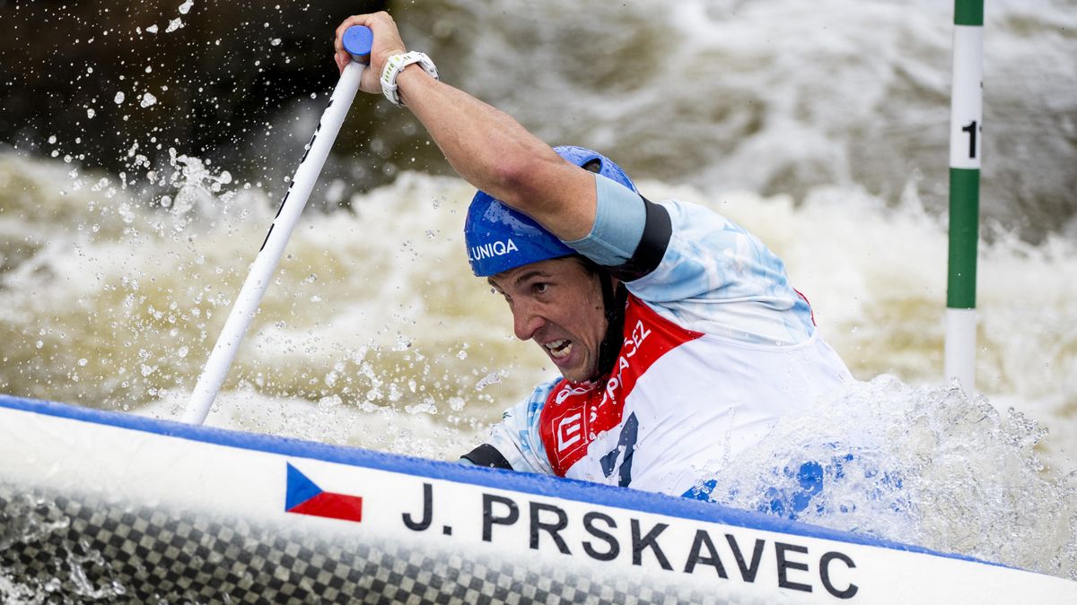 Prskavec se v Troji kvalifikoval do finále kajaku, postoupila i Galušková