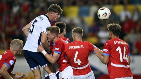 FOTBAL ONLINE: Je zle! Češi místo vyrovnání znovu inkasovali