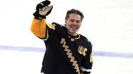 Jágr zpátky v Pittsburghu. Dostal Emmy a zkontroloval dres: Zmuchlaný jako můj obličej