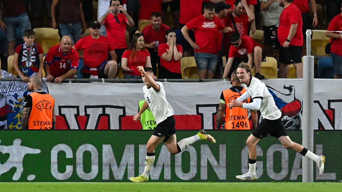 Woltemade? Nejlepší útočník, proti kterému jsem hrál, přiznal Prebsl. Lvíčata na něj nestačila