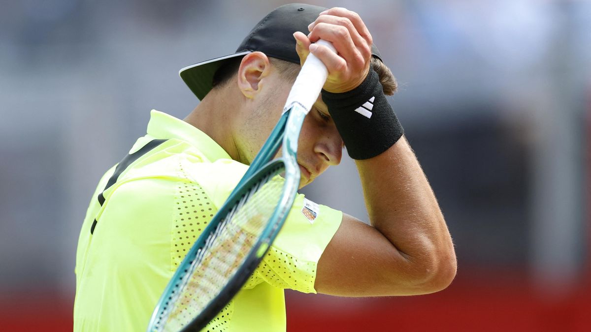TENIS ONLINE: Menšík v problémech, bitvu o semifinále nezačal vůbec dobře
