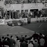 Vůz Lance Macklina, do kterého Levegh narazil. 