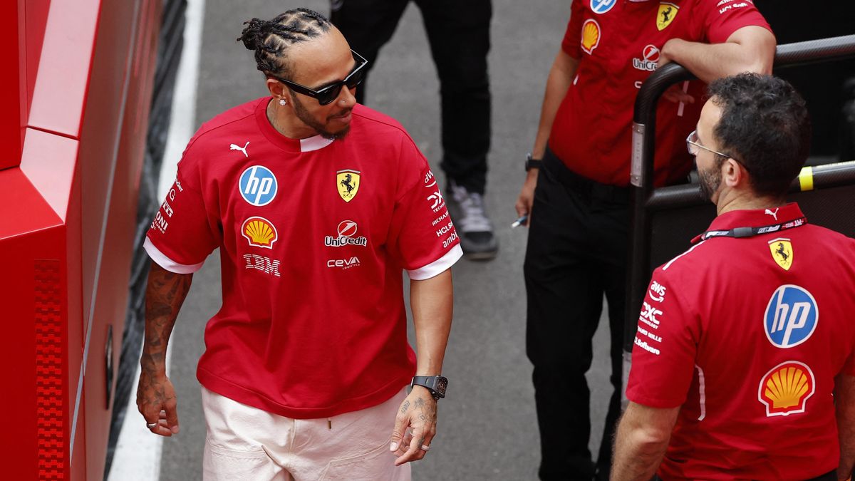 Hamilton se ve Ferrari necítí jako doma. Oblíbeným dítětem je tam Leclerc, míní expert