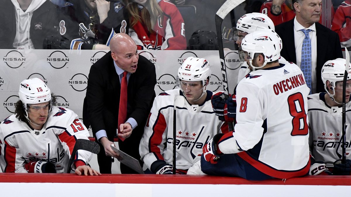 Trenérem roku v NHL byl zvolen Carbery z Washingtonu