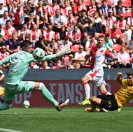 Přípravné utkání před startem sezony 2025/2026, SK Slavia Praha – Dynamo Drážďany.