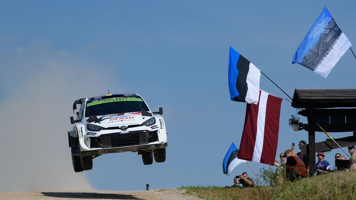 Syn bývalého mistra světa překvapivě ovládl Estonskou rallye
