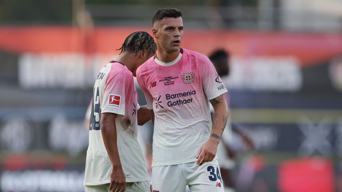 Leverkusen se Schickem schytal na úvod přípravy debakl