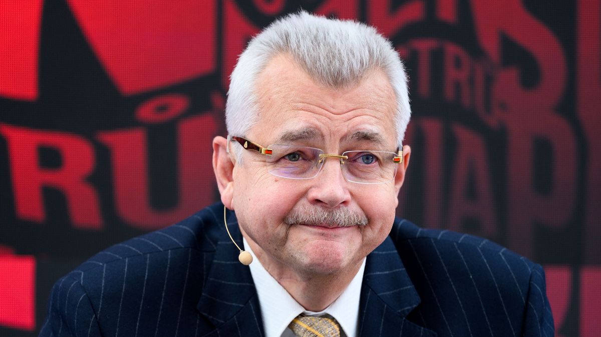 Jardo, na účtech nejsou peníze. Tvrdík popsal, jak Slavia neměla na výplaty