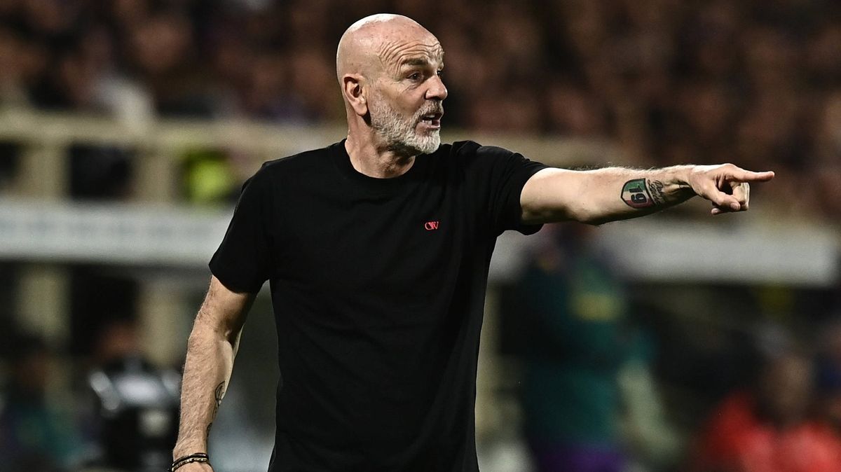Fotbalový trenér Pioli se ze Saúdské Arábie vrátil do Fiorentiny