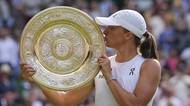 Nová královna Wimbledonu. Šwiateková neměla s Anisimovovou slitování, ve finále neztratila jediný game