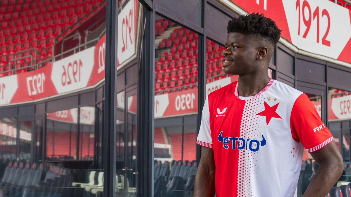 Slavia uplatnila opci na devatenáctiletého obránce Fullyho