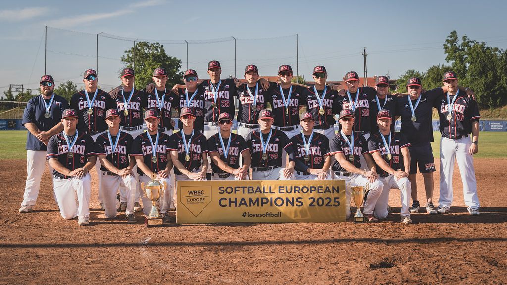 Čeští softbalisté obhájili evropský titul i v kategorii do 23 let