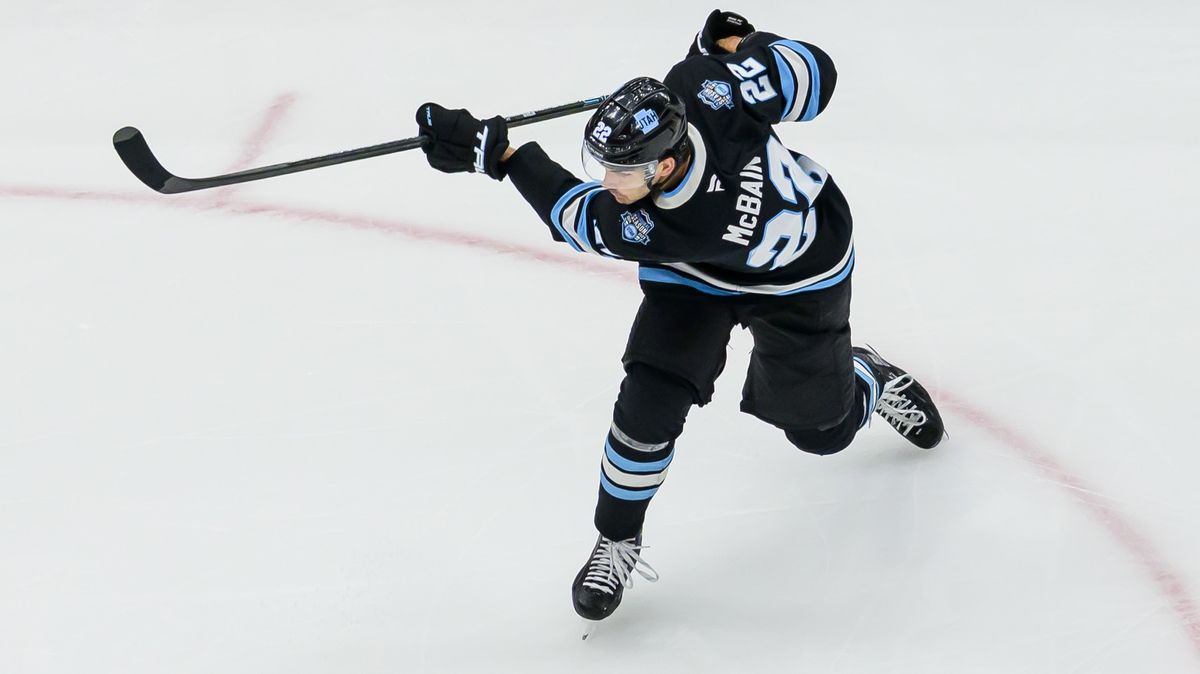 Útočník McBain podepsal v NHL pětiletou smlouvu s Utahem, nemusí k arbitráži