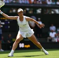Barbora Krejčíková vstoupila do Wimbledonu na centrálním dvorci.