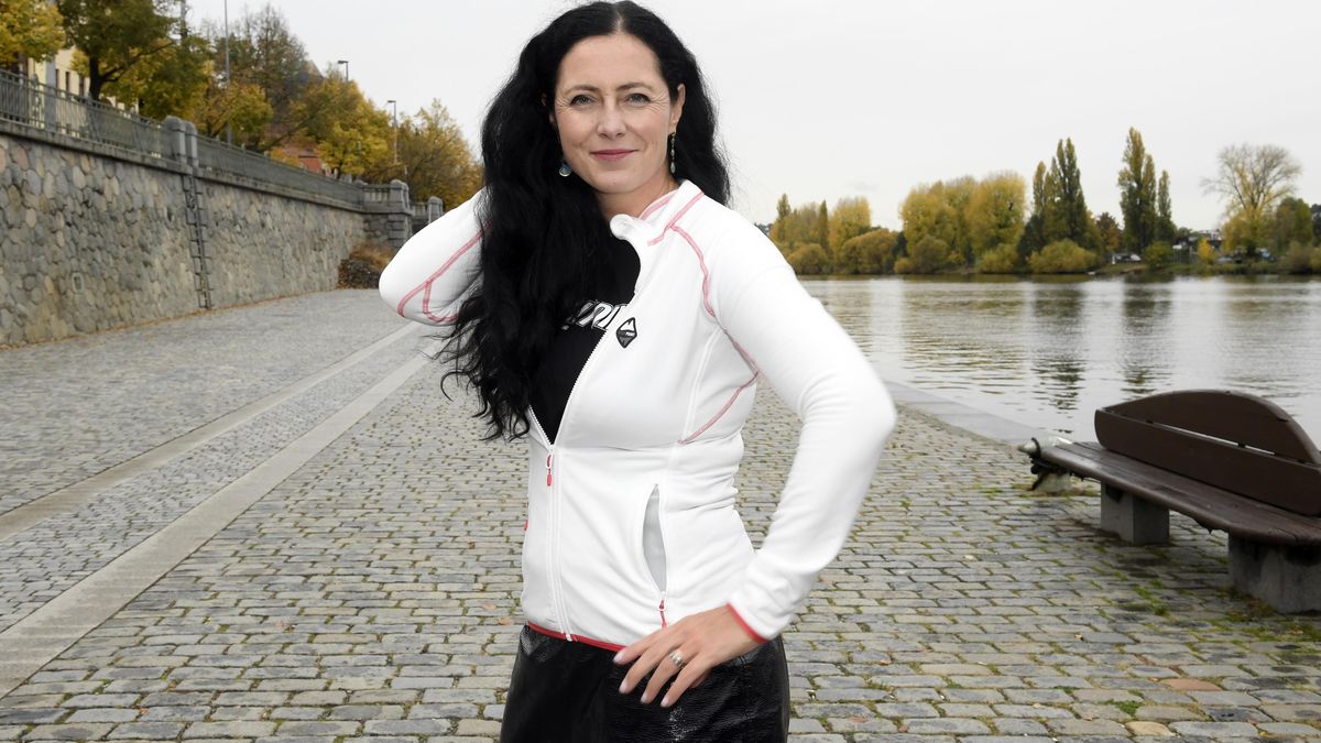 V Pákistánu zemřela horolezkyně Klára Kolouchová. Jako první Češka stanula na Mount Everestu