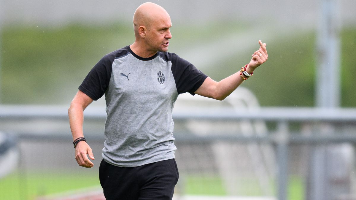Kéž bychom hráli jako Manchester City, říká nový trenér Boleslavi