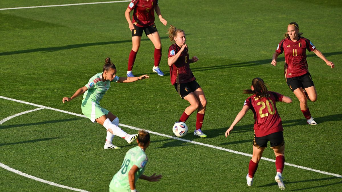 Fotbalistky Itálie vstoupily do ME hubenou výhrou nad Belgií