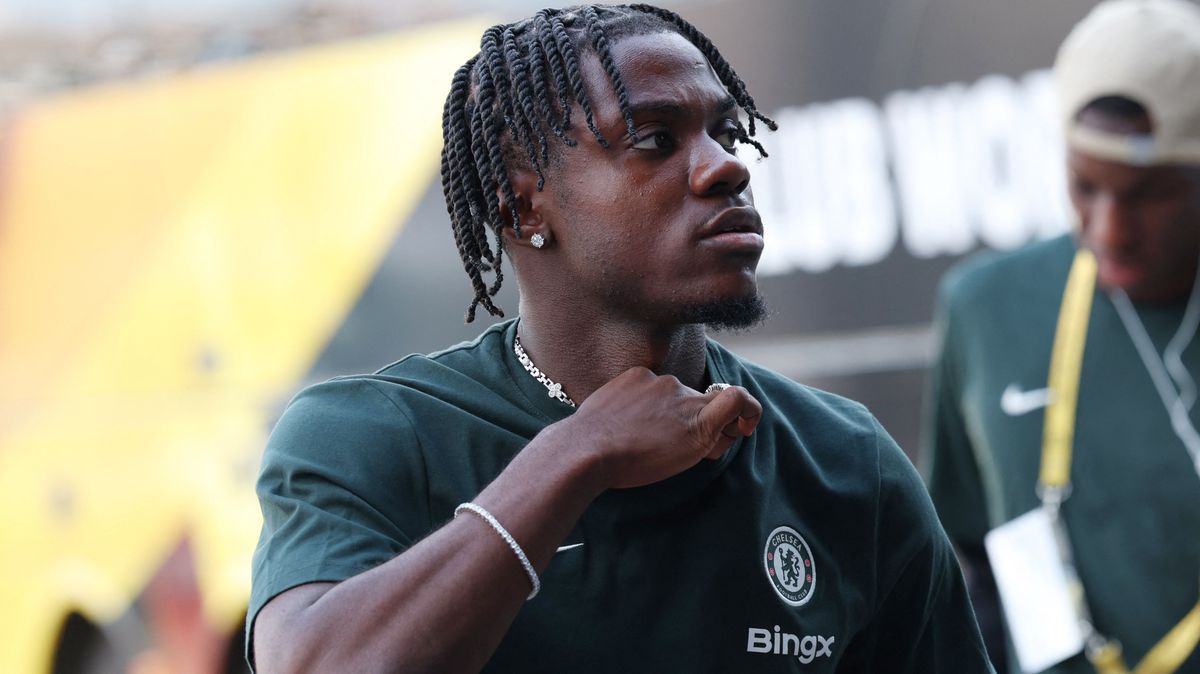 Třaskavý přesun. Anglický reprezentant vyměnil Chelsea za Arsenal, fanoušci protestují