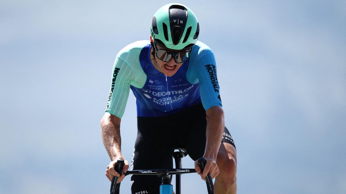 Plán, aby Tour de France ovládl domácí jezdec. Prodejce oblečení chce investovat téměř miliardu