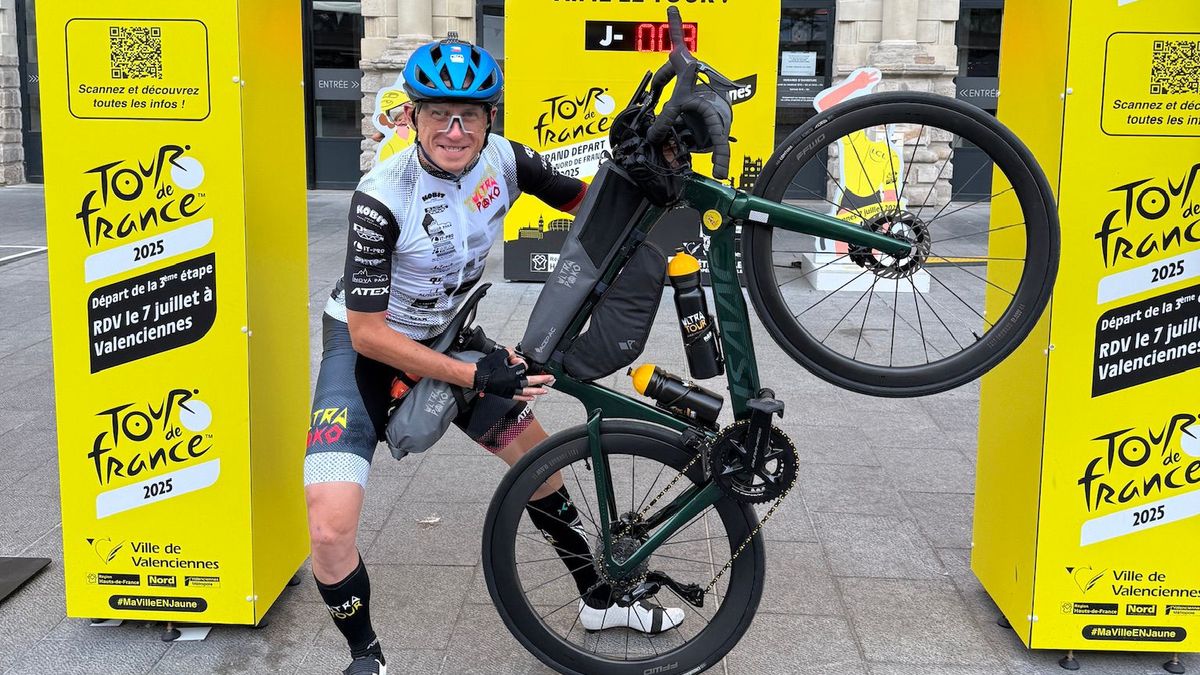 Neskutečný kousek! Čech objel Tour de France včetně přejezdů mezi etapami na jeden zátah