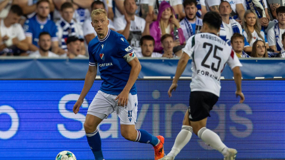 FOTBAL ONLINE: Baník nakročil k postupu, vede ve Varšavě